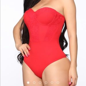 Fashion Nova Strapless Bodysuit